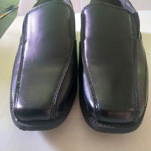 Boys dress shoes size 1